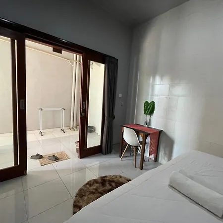 Tyana\'S Private Room In Canggu 22